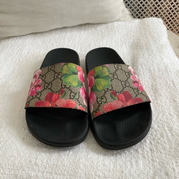 Gucci Bloom Slides - Picture 4 of 7